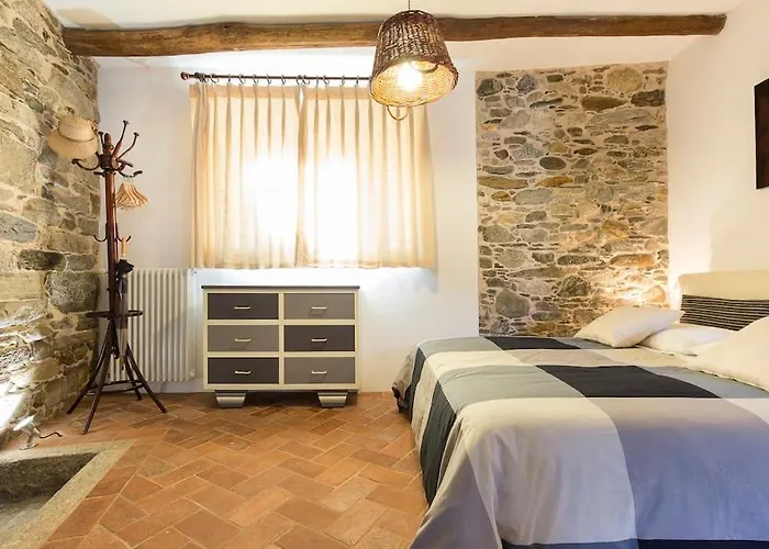 Lejlighed Medieval Stone Retreat With Views